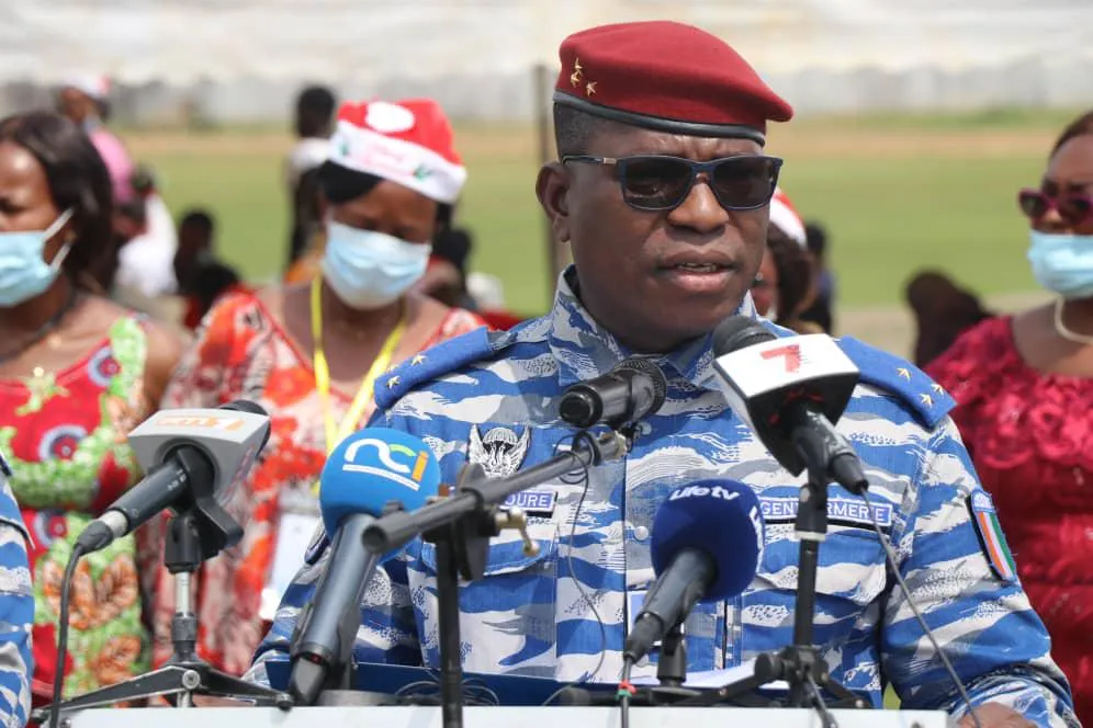 Le général Apalo Touré exhorte les gendarmes à travailler dans l’esprit républicain – Actualité ivoirienne 24/12/2020