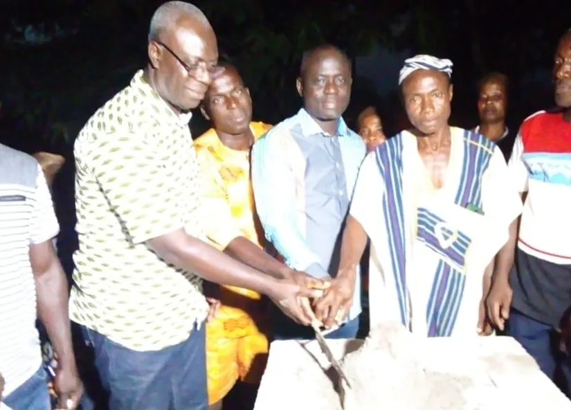 Un cadre du RHDP pose la première pierre du foyer polyvalent de Gouéda (Diégonéfla) – Actualité ivoirienne 28/12/2020