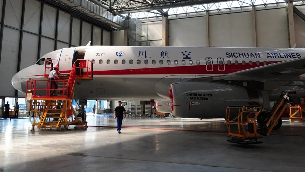 COVID-19 : un pilote de la compagnie Sichuan Airlines testé positif