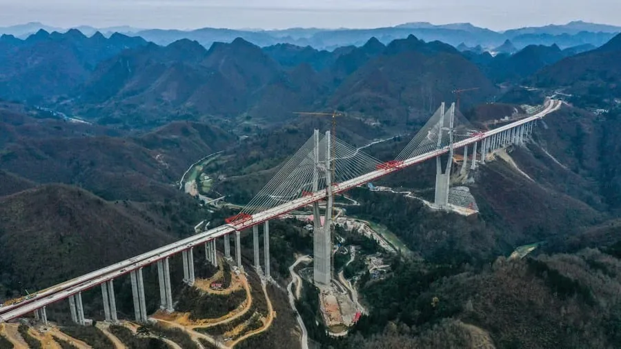 Chine :  chantier d’un pont d’autoroute dans le sud-ouest – Actualités 11/01/2021
