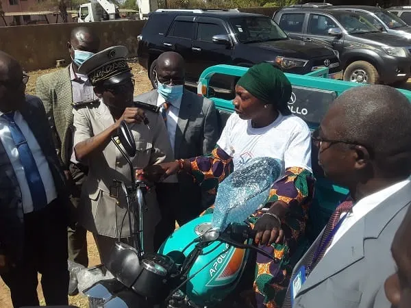 Projet taxi moto-bagage : quarante-deux jeunes du Kabadougou insérés