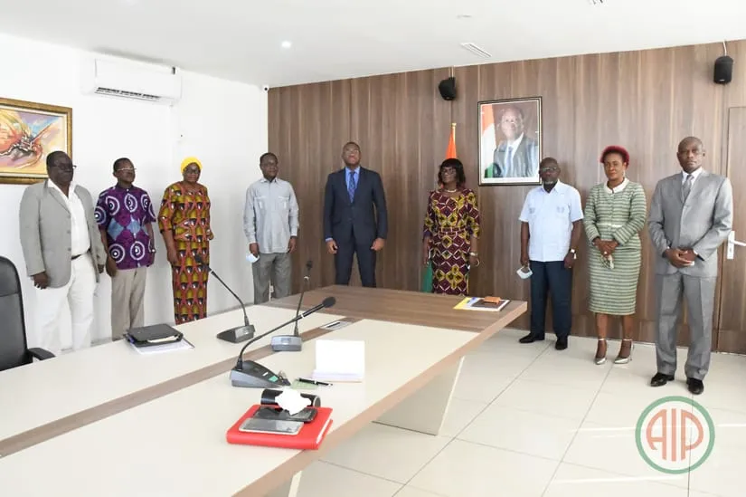 Le Cénacle des journalistes séniors chez Sidi Touré
