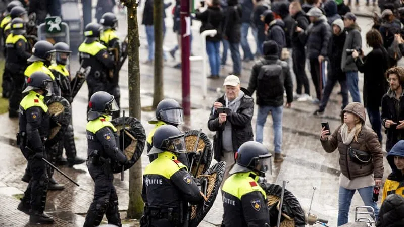 Manifestation à Amsterdam : 143 personnes interpellées
