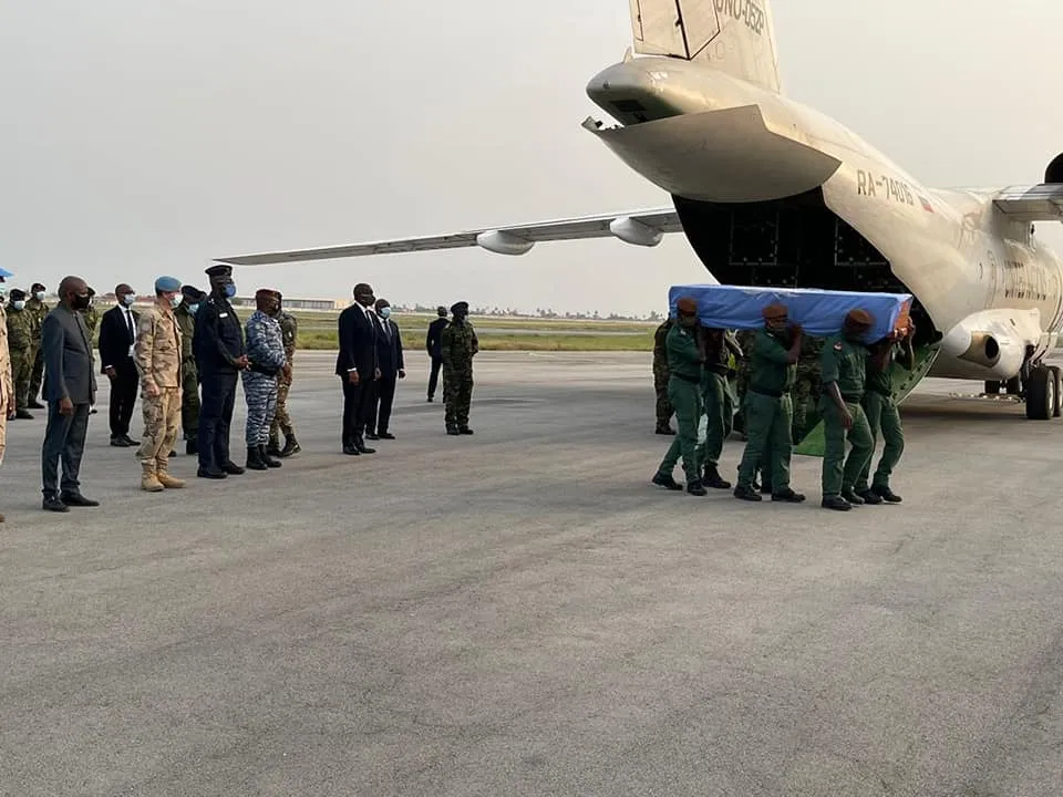 Arrivée des dépouilles des casques bleus ivoiriens tués au Mali