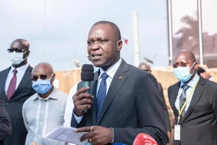 Côte d’Ivoire : le port du masque obligatoire dans les gares routières et véhicules de transport