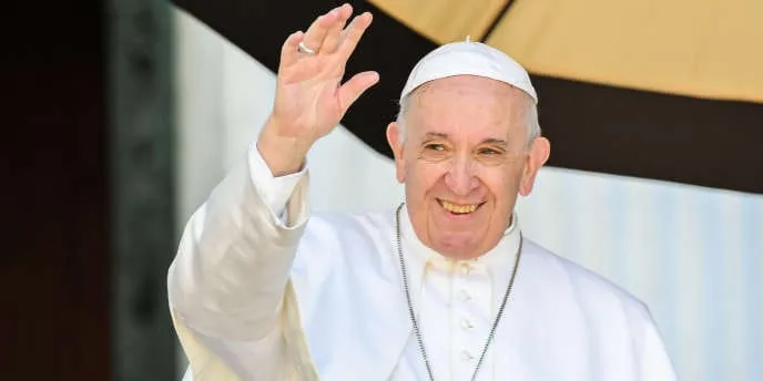 Le Pape François nomme une femme sous-secrétaire du Synode des évêques