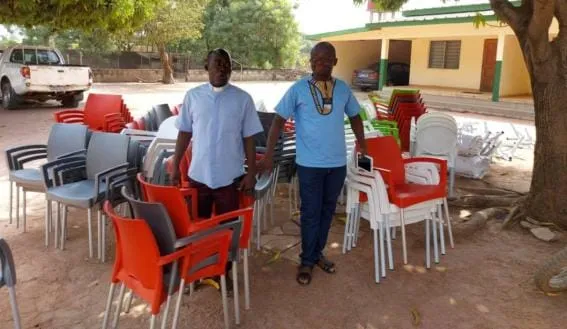 L’Eglise catholique de Bouna équipée de chaises et  de bâches – Actualité ivoirienne 08/02/2021