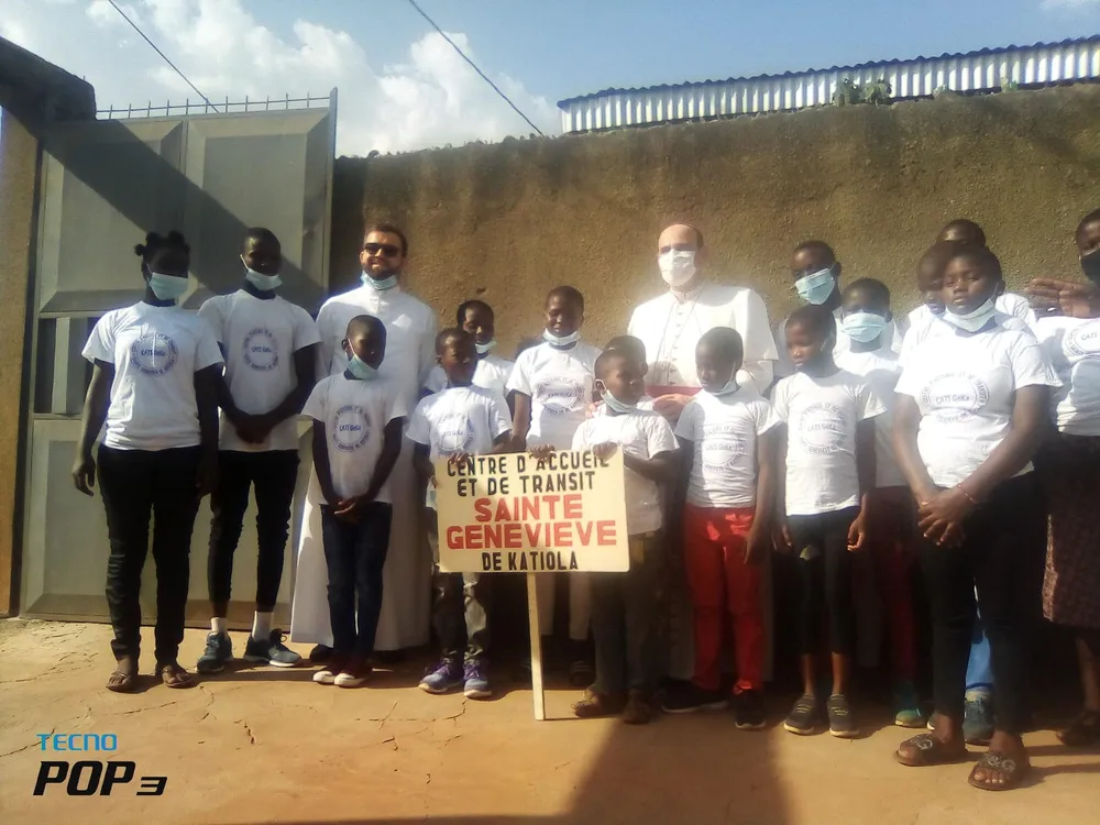 Le Nonce Apostolique visite les pensionnaires du centre d’accueil et de transit de l’orphelinat Sainte Geneviève de Katiola – Actualité ivoirienne 14/02/2021