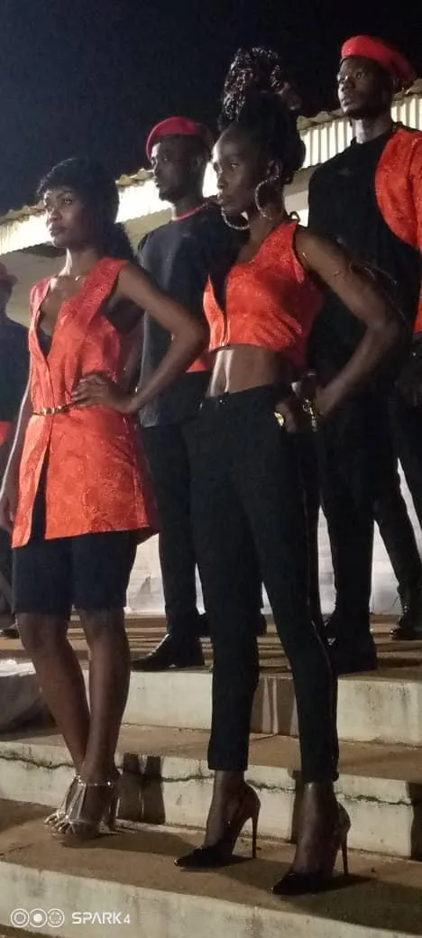 Tanda fashion week : quinze stylistes font la mode