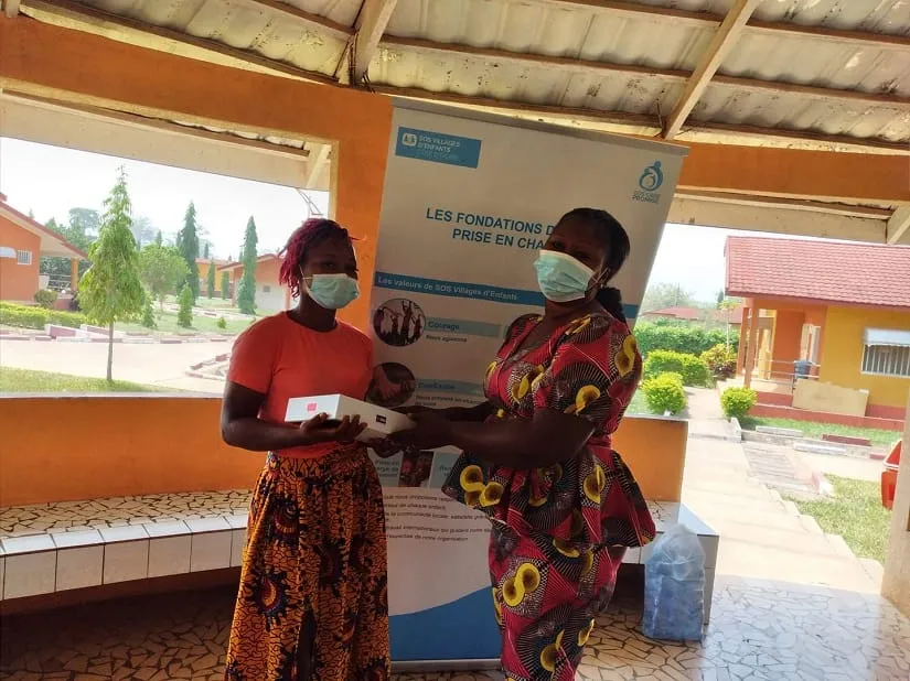 Projet Tantie Bagage phase 2 : Une centaine de jeunes filles reçoivent des tablettes numériques éducatives – Actualité ivoirienne 24/02/2021