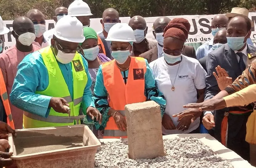 Mme Dominique Ouattara invitée à l’ouverture de l’usine de jus de mangue de Sinématiali – Actualité ivoirienne 25/02/2021
