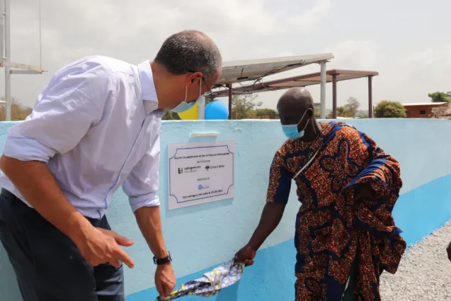 LafargeHolcim CI : le village de Brobo doté d’un forage d’eau