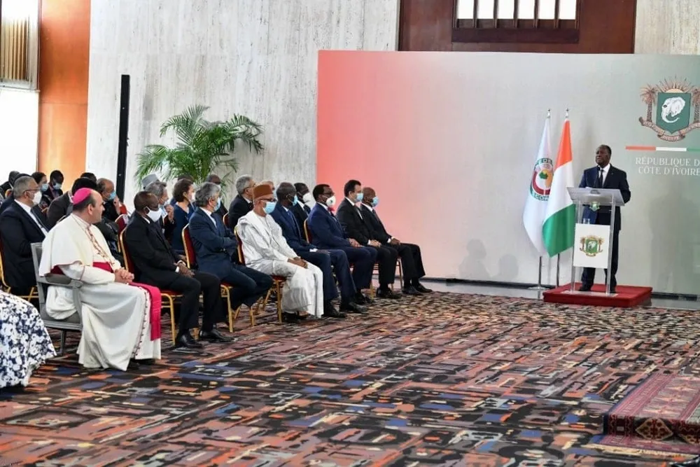 Face à la communauté internationale, Ouattara réaffirme son engagement pour de la paix