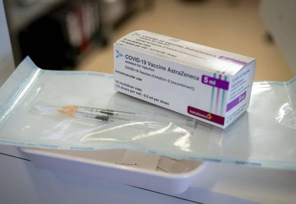 Vaccin AstraZeneca : l’OMS recommande toujours l’utilisation