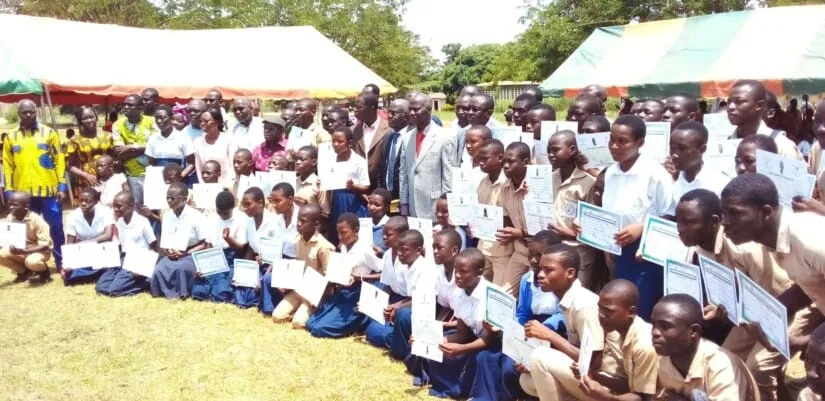 Lycée moderne Coffie Gadeau de Tiébissou : les meilleurs élèves primés