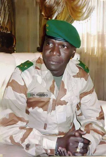 Assassinat au Mali : le Général Amadou Haya Sano ne sera plus poursuivi