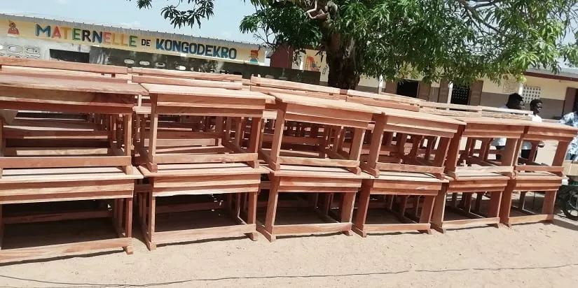 Bouaké : la MUDESKO dote le groupe scolaire Kongodékro de tables-bancs