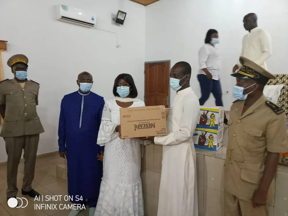 Daloa : un don de vivres et de non vivres à des structures catholiques
