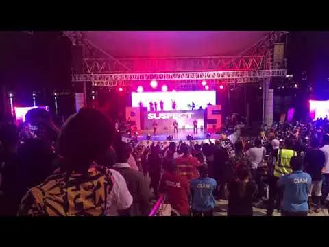 Suspect 95 offre de la magie à son public : revivez son concert, vidéo