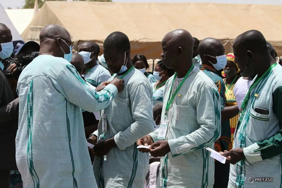 Journée nationale du paysan 2021 au Burkina : Roch Kaboré décore 87 paysans