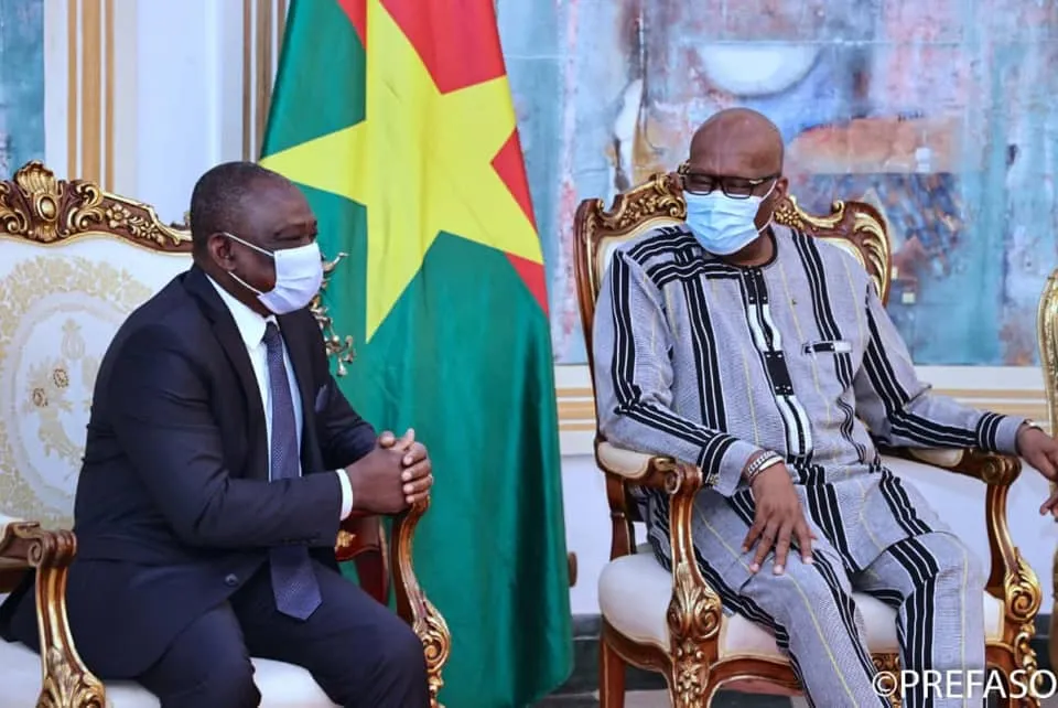KKB en mission au Burkina pour Ouattara : tout savoir sur sa rencontre avec Roch Kaboré