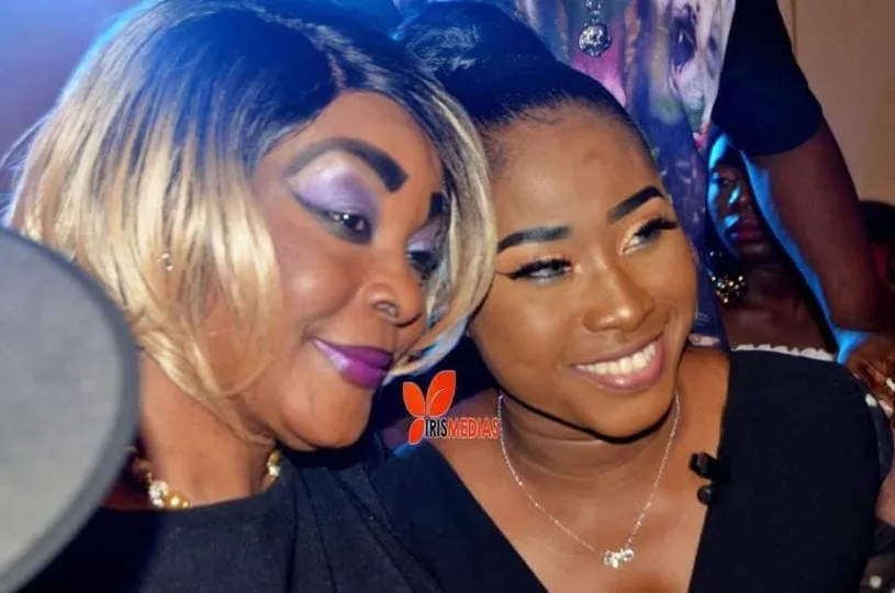 Tina Glamour envoie un fort message à Carmen Sama: « c’est pas normal », vidéo