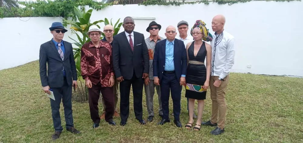 Les Albinos assiègent le bureau de Vincent Toh Bi Irié