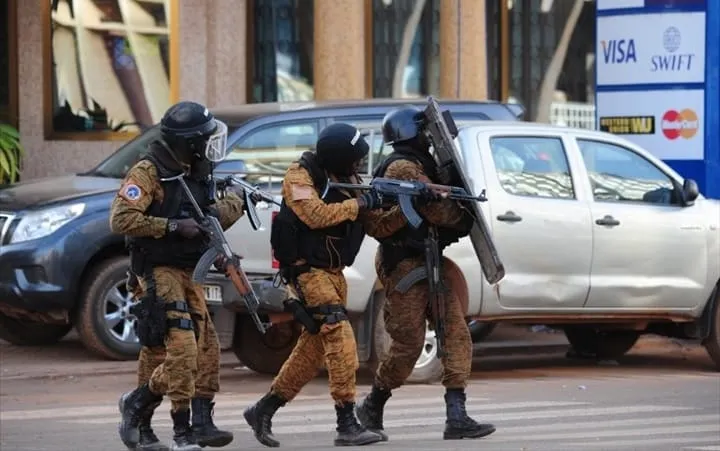 En direct – Tentative de coup d’État au Burkina: des tirs près de la présidence, Ouaga bouclé par des militaires