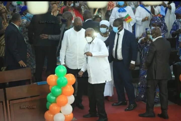 Quand Gbagbo danse à la cathédrale St Paul du Plateau : des images