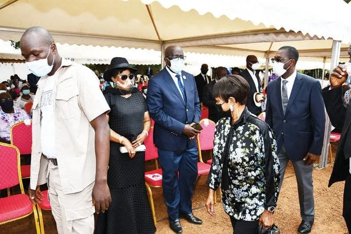Obsèques de Mgr Bruno Kouamé : Le couple Bédié pleure l’Evêque