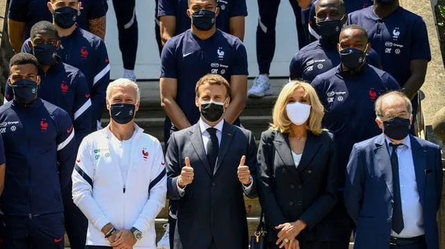 Macron à N’Golo Kanté : tu as « toujours trois poumons ? »
