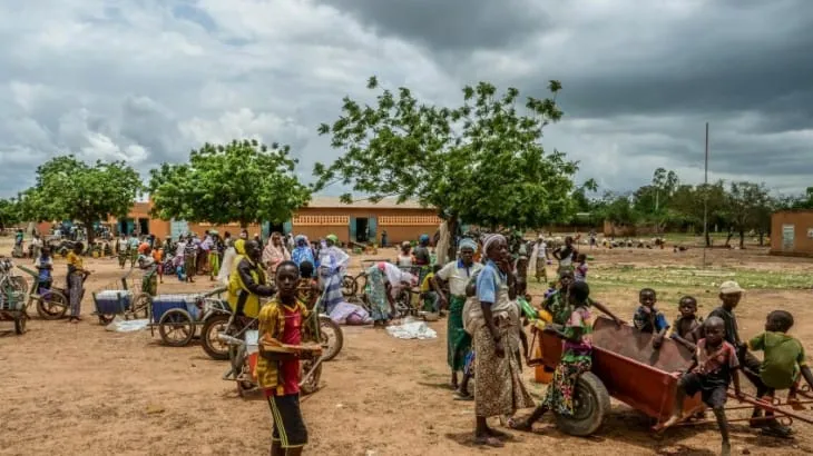 Attaque du village de Seytenga au Burkina: 79 morts, nouveau bilan (gouvernement)