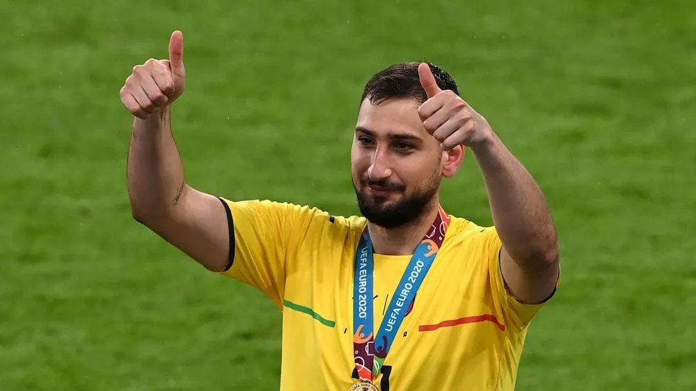 Gianluigi Donnarumma, le « tueur » de l’Angleterre à l’Euro, signe au PSG
