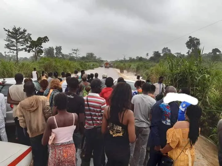 Axe Yamoussoukro – Bouaflé très risqué ce 29 août 2021 : montée des eaux, images
