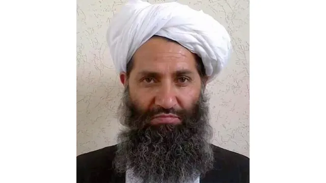 Haibatullah Akhundzada : tout savoir sur le leader suprême des talibans qui a fait tomber le pouvoir en Afghanistan