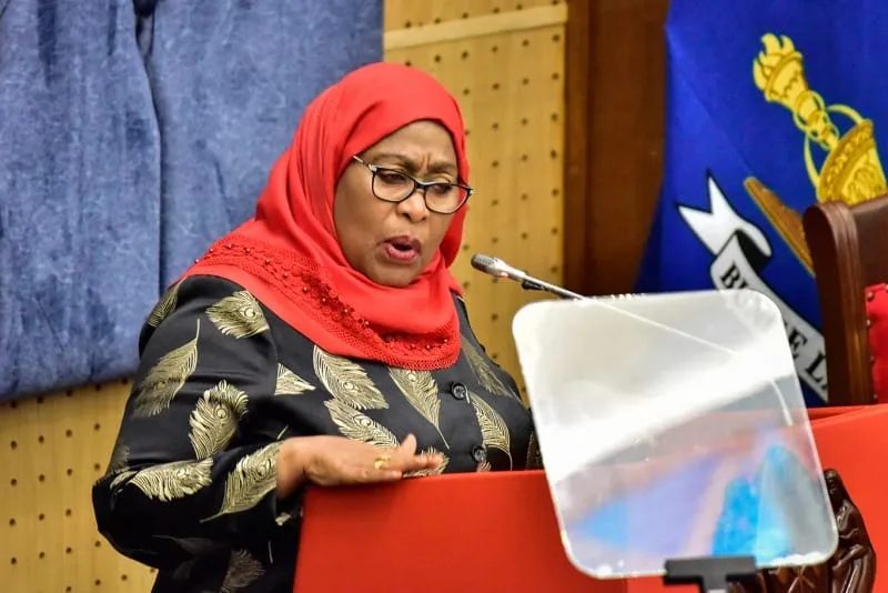 Tanzanie: la présidente crée un tollé sur les réseaux sociaux en évoquant les footballeuses à « la poitrine plate »