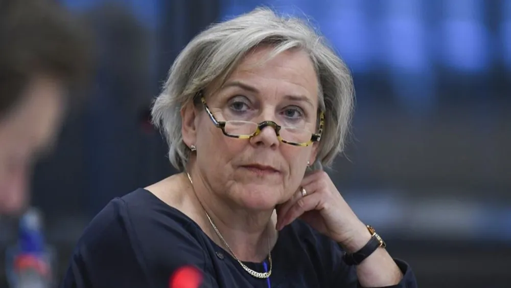 Evacuation chaotique d’Afghanistan : la ministre néerlandaise de la Défense annonce sa démission