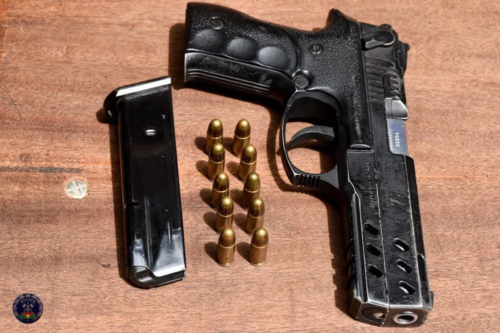 Côte d’Ivoire: 2 individus arrêtés avec un pistolet à Badasso