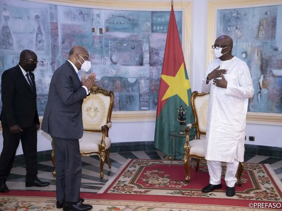 CEDEAO : Jean-Claude Kassi fait le point de l’intégration régionale à Roch Kaboré, président du Faso