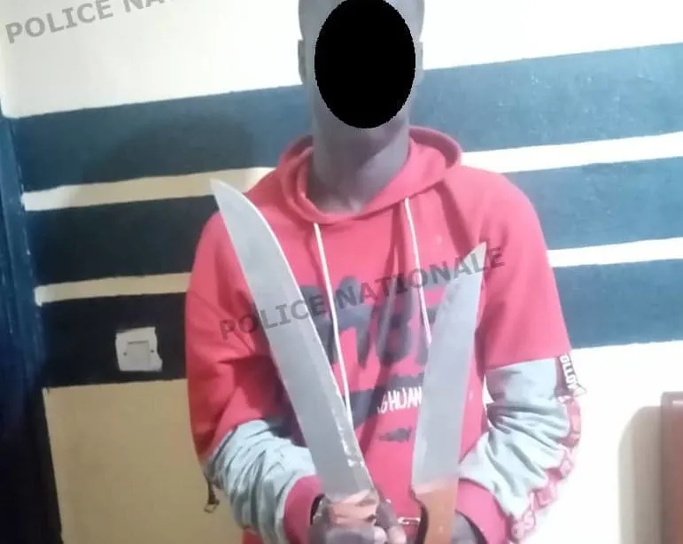 Abobo : un élève arrêté avec en sa possession 2 couteaux