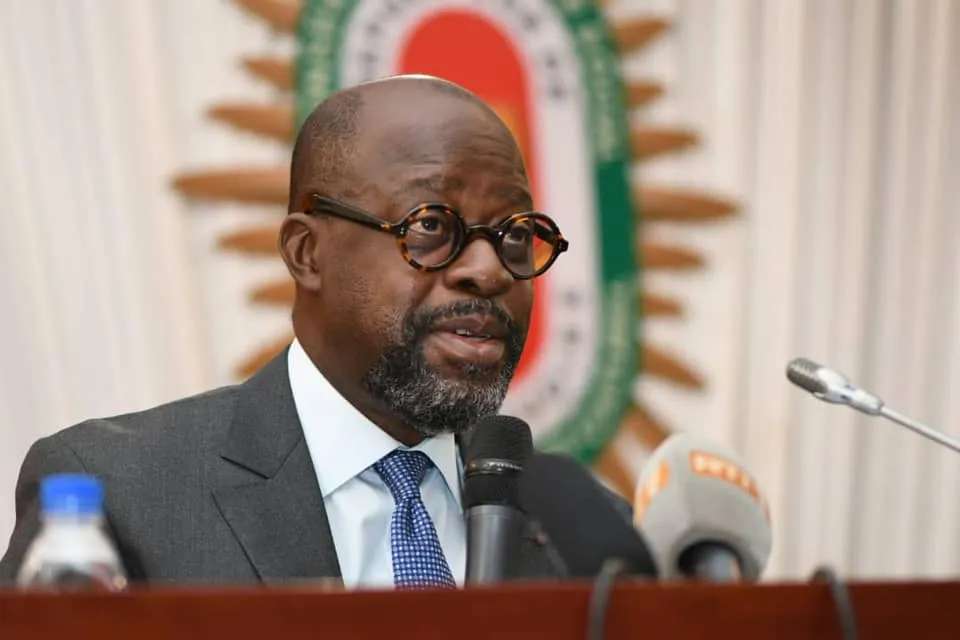 Revue de presse ivoirienne du 26 avril 2022: l’affaire qui a précipité la chute d’Alain Donwahi