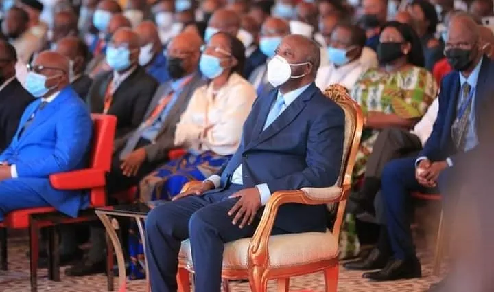 Titrologie 19 octobre 2021 : revue de la presse ivoirienne: «PPA-CI, Gbagbo prépare déjà ses militants pour 2025»