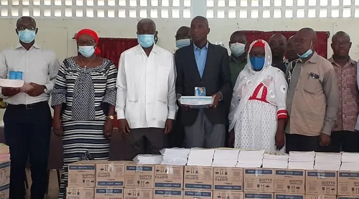 Bouaké : la mairie dote 83 écoles primaires de matériels didactiques