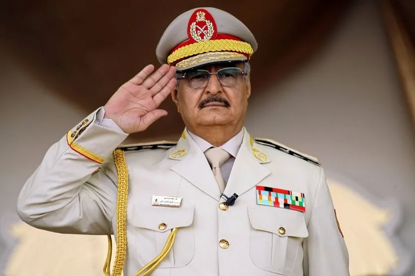 Après Kadhafi, le chef militaire Haftar candidats à la présidentielle en Libye