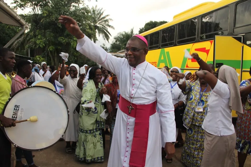 Mgr Beby Gneba aux Ivoiriens: « la Toussaint, c’est la persévérance dans la foi envers tout et contre tout »