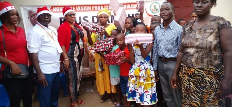 Noël 2021 à Yopougon: Des cadeaux à un millier d’enfants