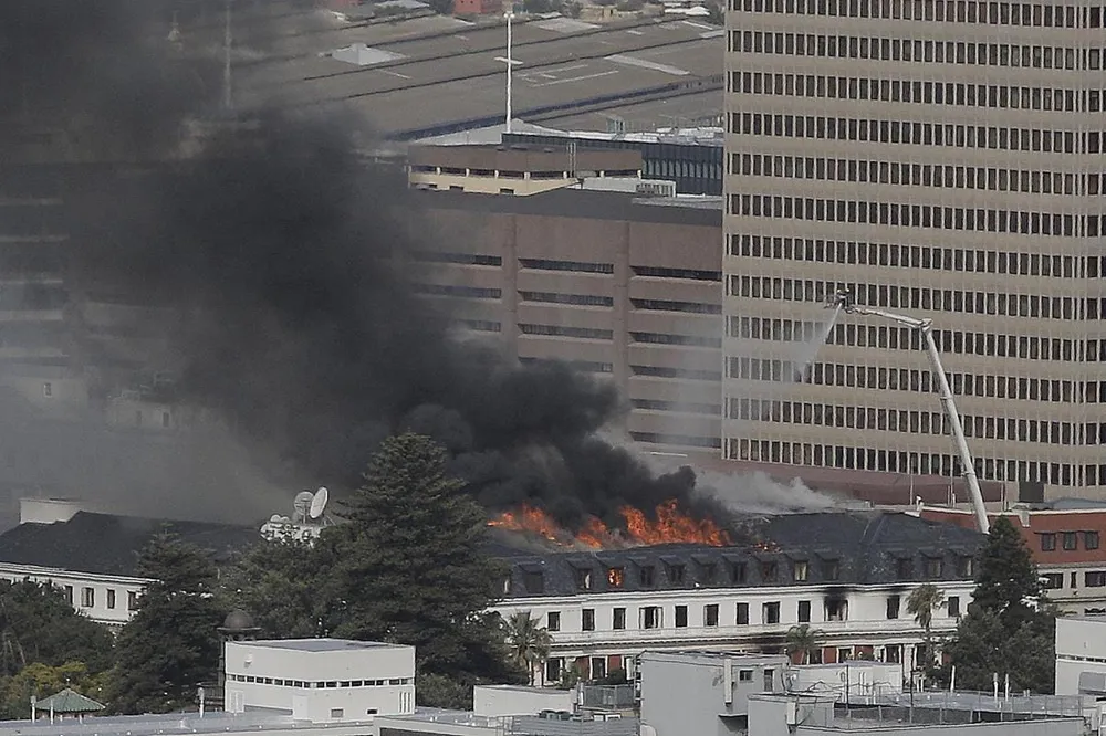 Afrique du Sud: reprise de l’incendie au Parlement ce 3 janvier 2022
