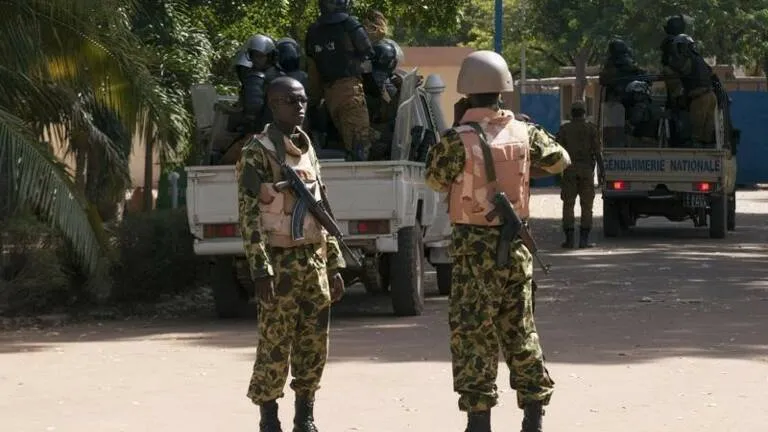 Des hommes de l'armée du Burkina Faso