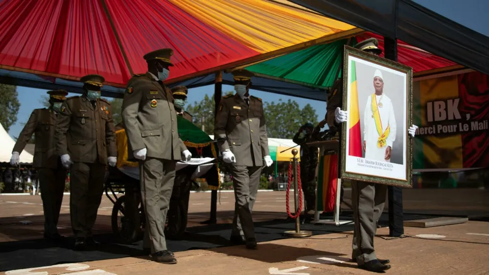 Le Mali rend un dernier hommage à IBK