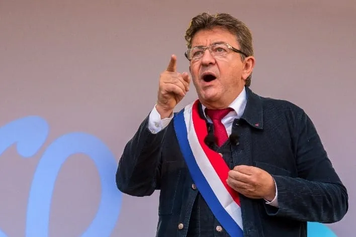 La France quitte Bamako, Jean-Luc Mélenchon critique: « un bilan accablant du duo Hollande-Macron »